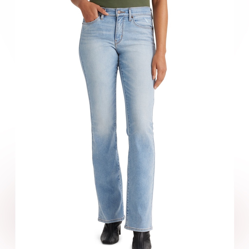 NWT Levi’s Casual Classic Mid Rise Bootcut Jeans size: 14